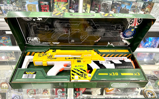 Aliens Cast Hand Signed NERF Limited Edition Hasbro Aliens M41-A Pulse Blaster F5729 Replica