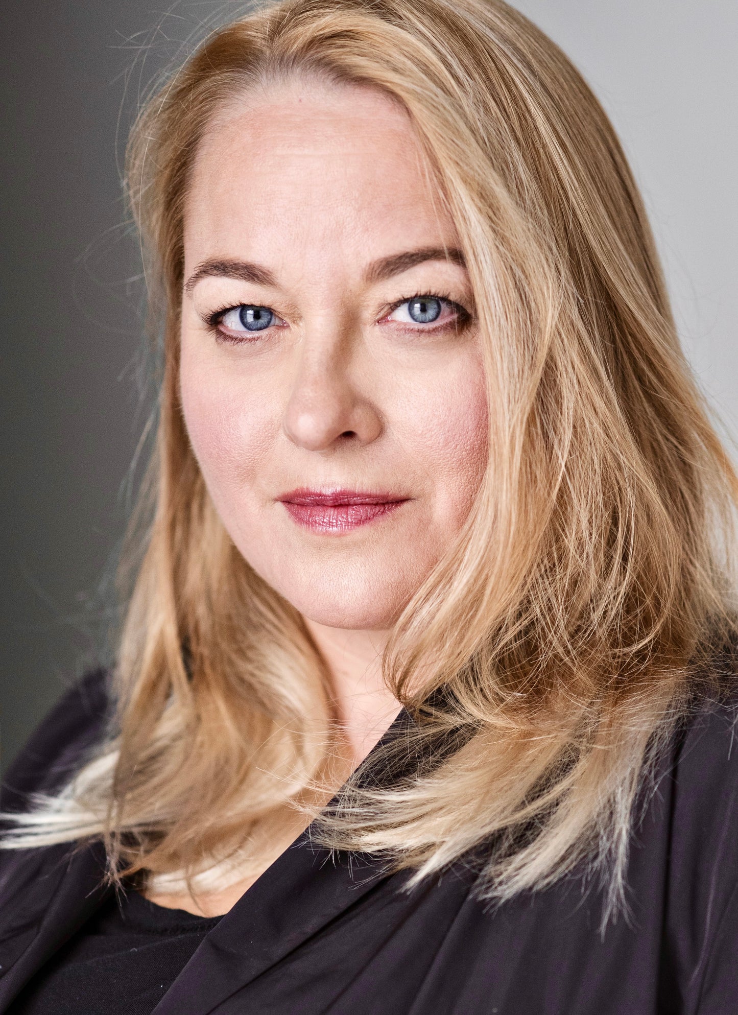 Highlander Beatie Edney Hand Signed Framed Photo