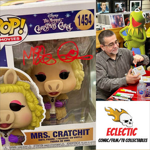 The Muppet Christmas Carol Mike Quinn Hand Signed Miss Piggy as Mrs. Cratchit 1454 Funko POP! with Triple Layer Authenticity