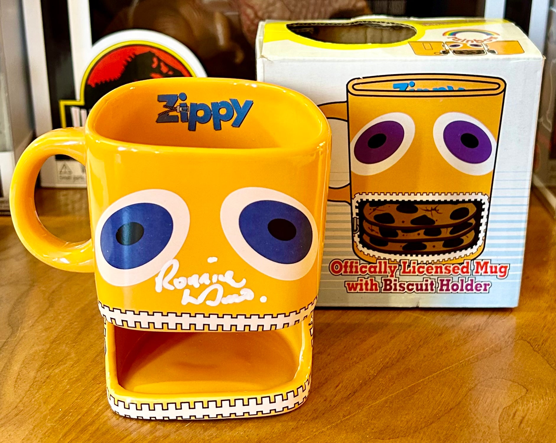 Rainbow TV Series Ronnie Le Drew Hand Signed Zippy Mug with Biscuit Holder with Double Layer Authenticity