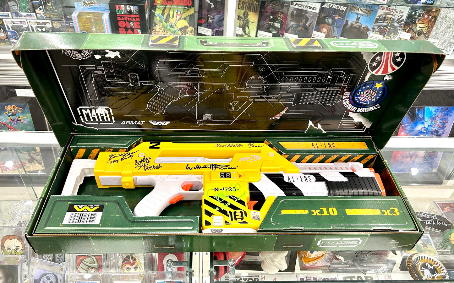 Aliens Cast Hand Signed NERF Limited Edition Hasbro Aliens M41-A Pulse Blaster F5729 Replica