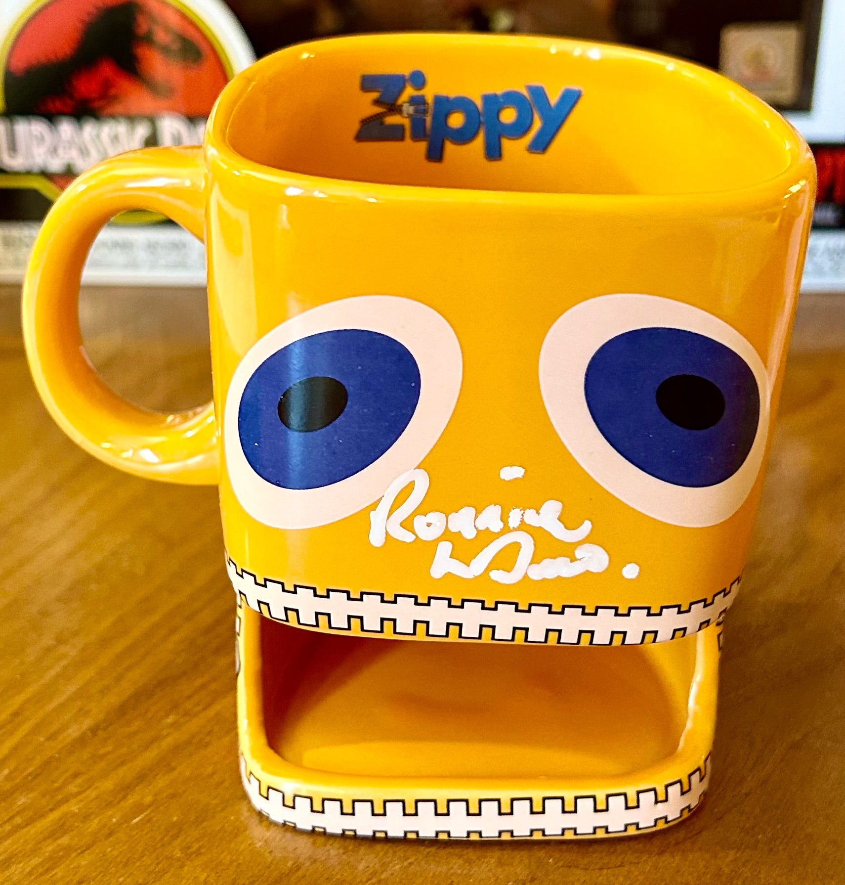 Rainbow TV Series Ronnie Le Drew Hand Signed Zippy Mug with Biscuit Holder with Double Layer Authenticity